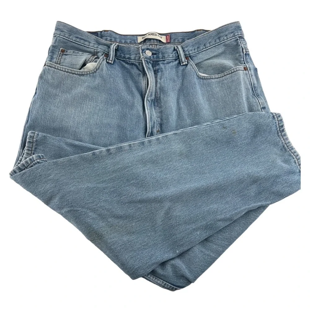 Levi's 550 Relaxed Fit Men's Jeans size 40x30 Vintage Tapered Leg‎ Distressed